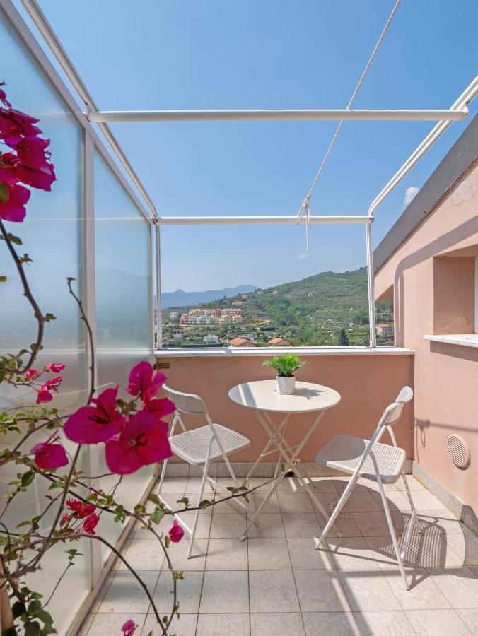 Appartamento Mimosa "A Casa Felice" Pietra Ligure Zewnętrze zdjęcie
