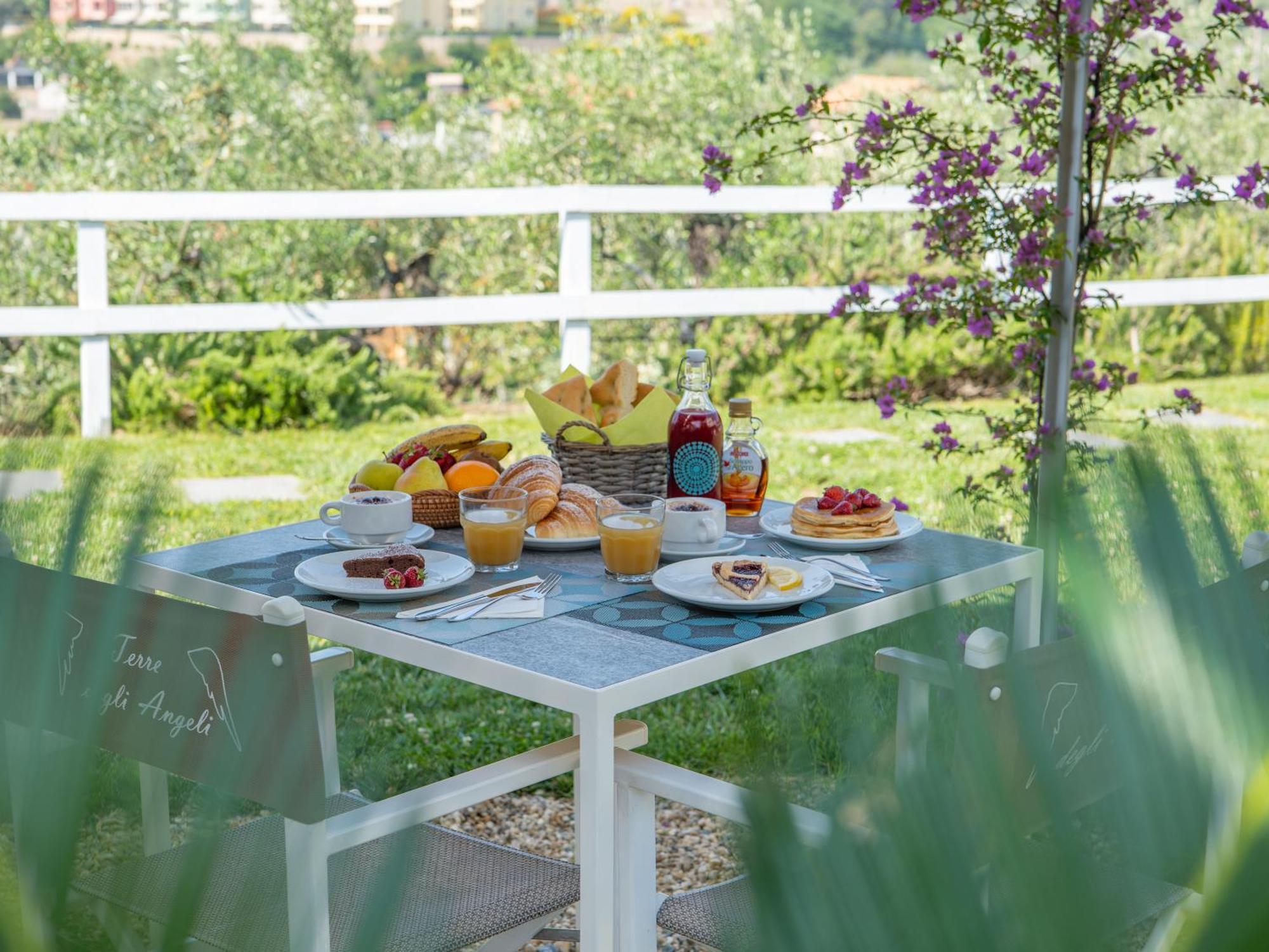 Appartamento Mimosa "A Casa Felice" Pietra Ligure Zewnętrze zdjęcie